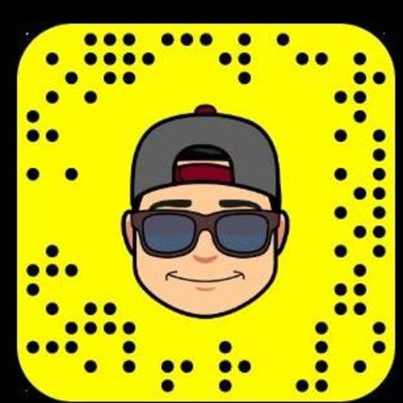 Meet your Posher, Andrew - Picture 1 of 1